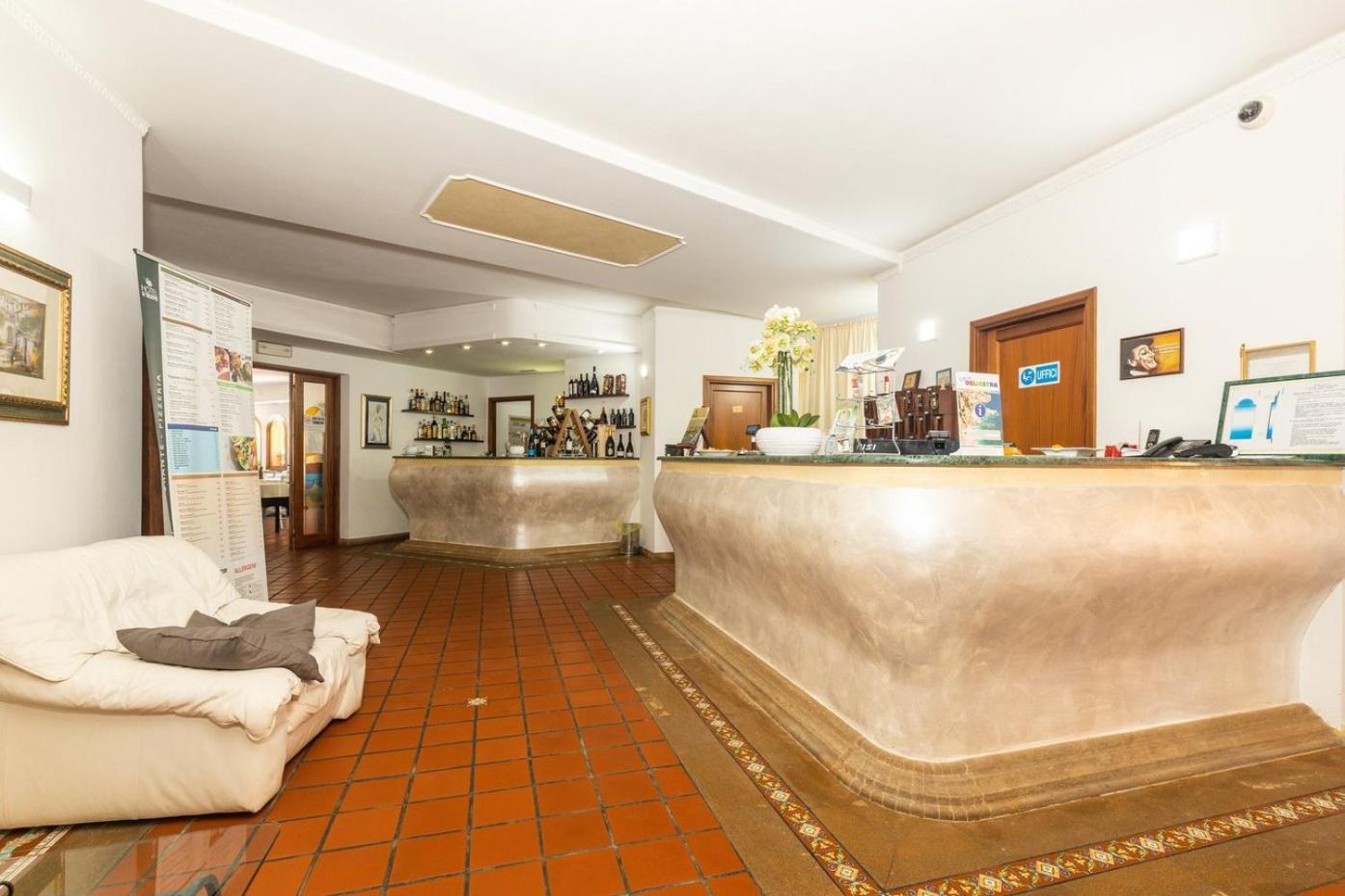 Hotel L'Ulivo Girasole Kültér fotó