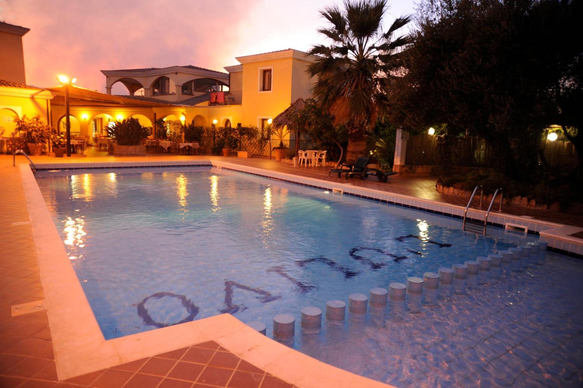 Hotel L'Ulivo Girasole Kültér fotó