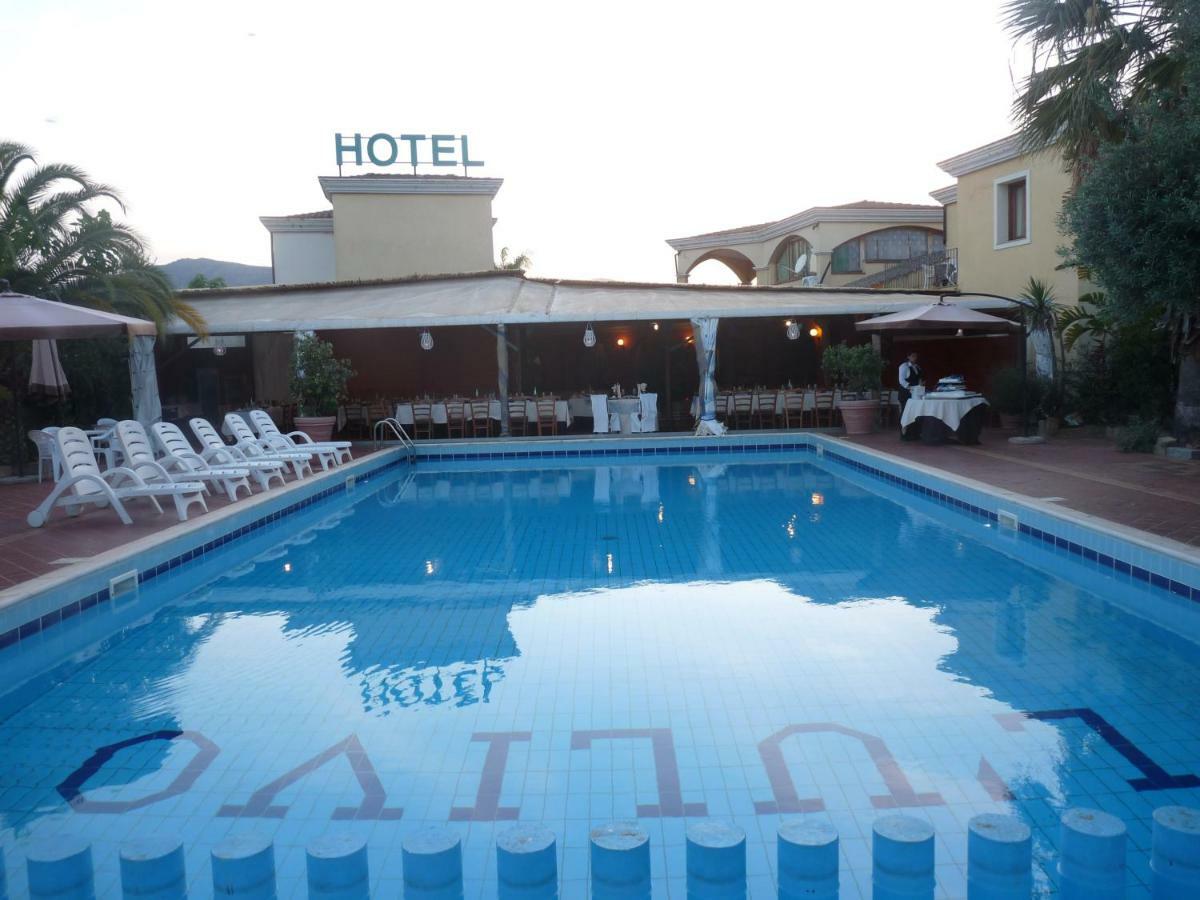 Hotel L'Ulivo Girasole Kültér fotó