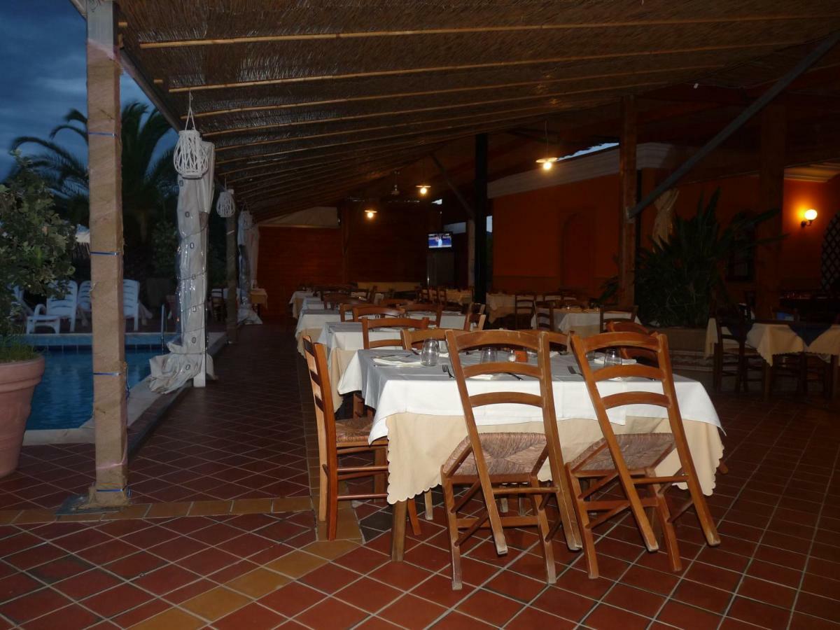 Hotel L'Ulivo Girasole Kültér fotó